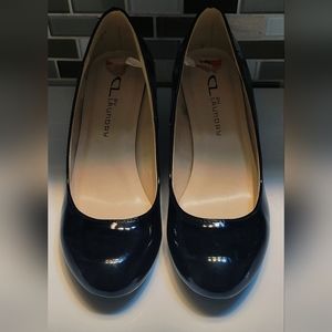 Chinese Laundry Patton leather wedges.